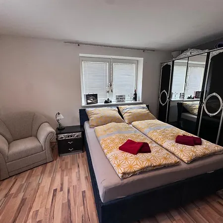 Town House Svermova Apartment